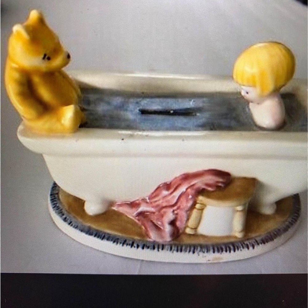 Disney Charpente Classic Pooh Bear & Christopher Robin Bank *Pooh is broken off
